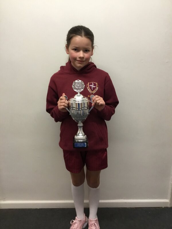 Image of Nova Y5 Wins Dancing Trophy