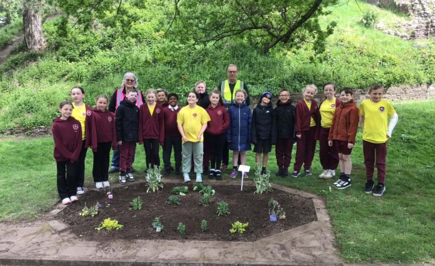 Image of Year 4 Planting at The Castle