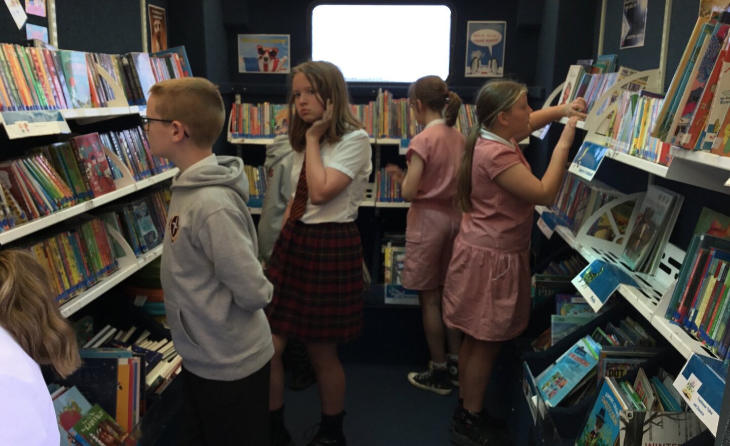 Image of Last Y6 Visit on the Library Van 2025