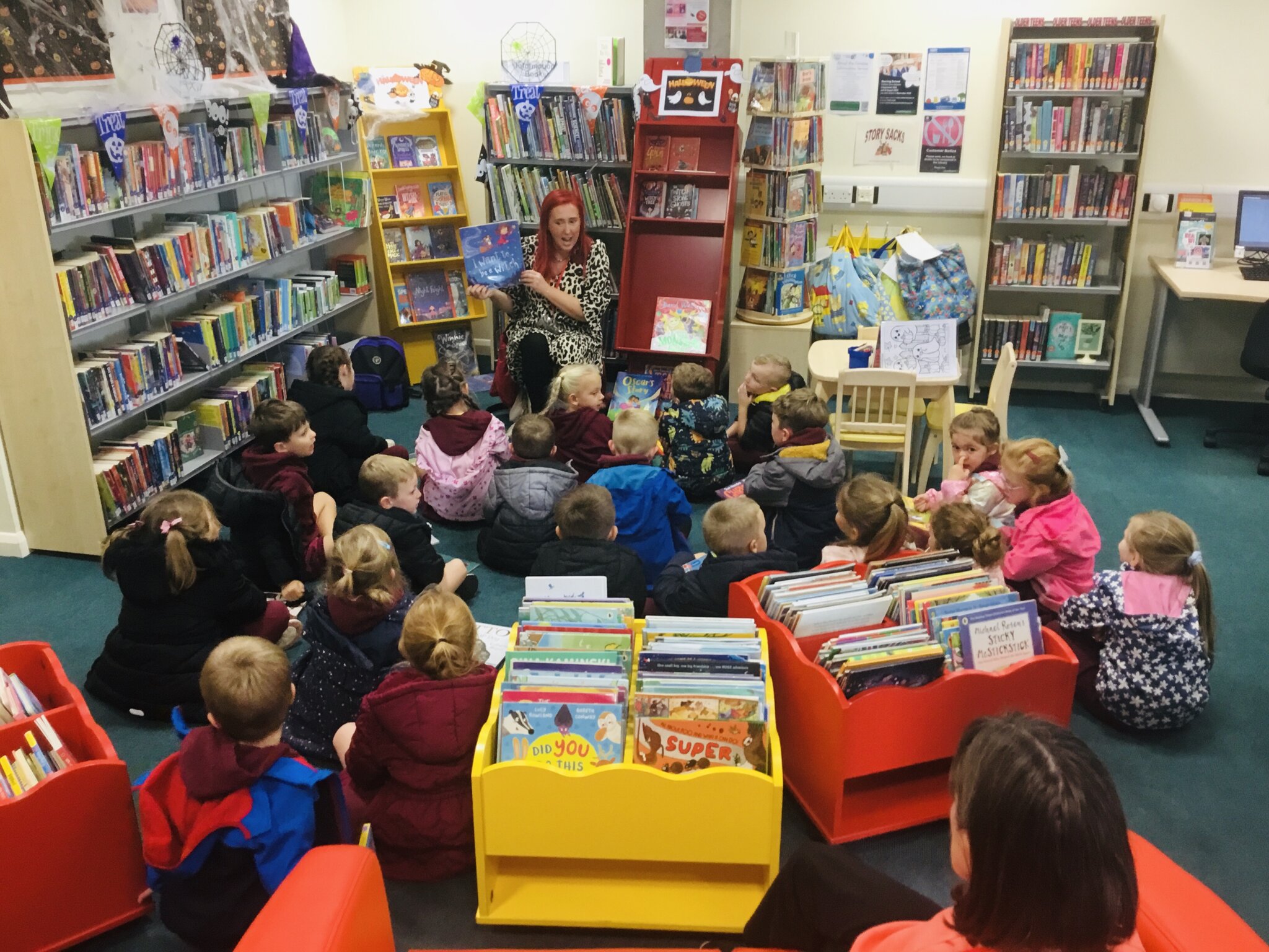 Image of Year 1 Library Visit