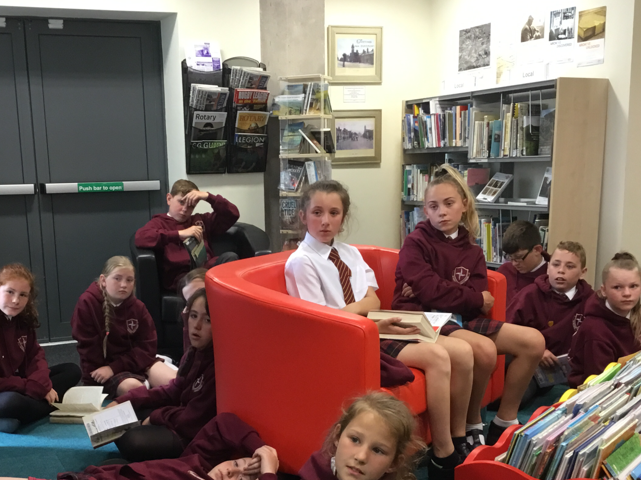 Image of Y6 Library Visit