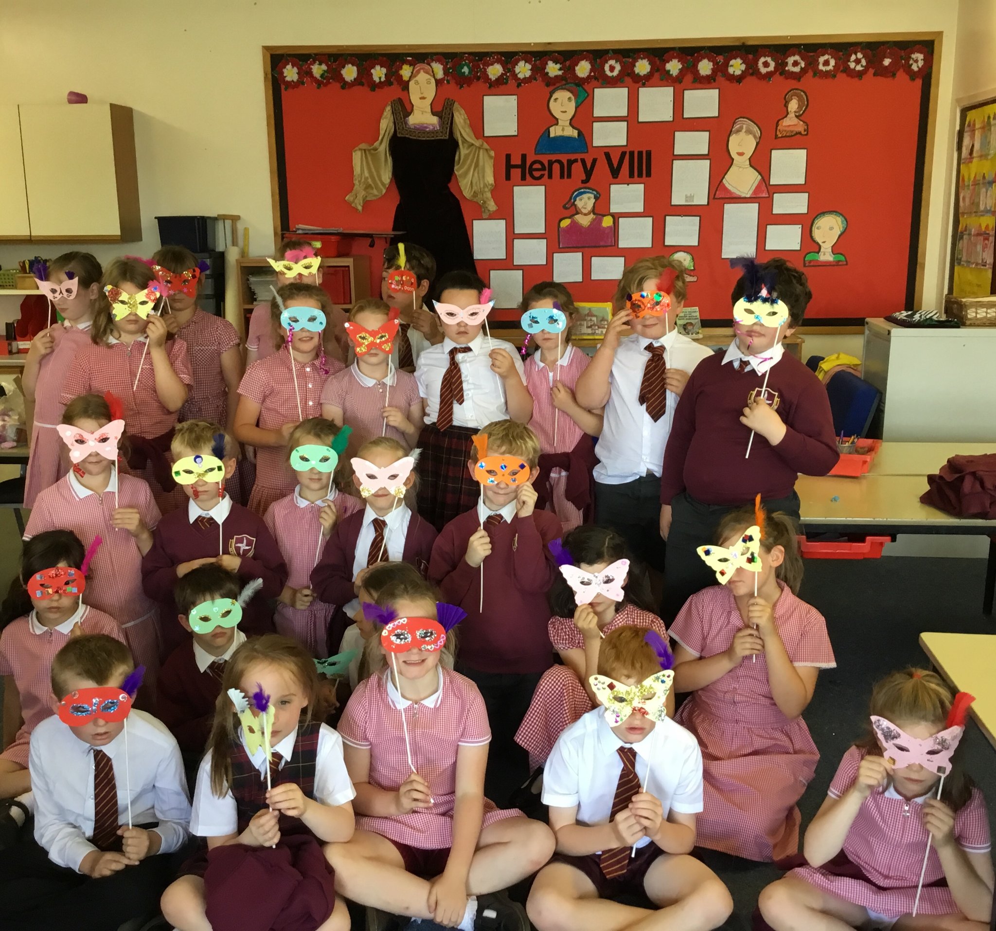 Image of Year 3 Tudor Masks