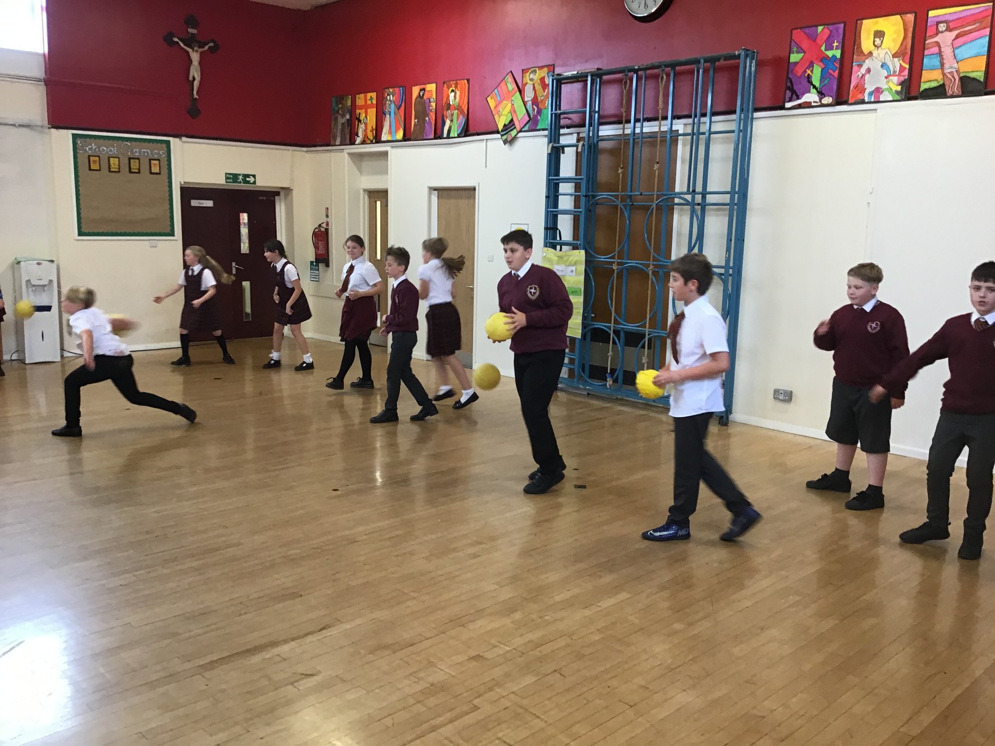 Image of Y6 Dodgeball