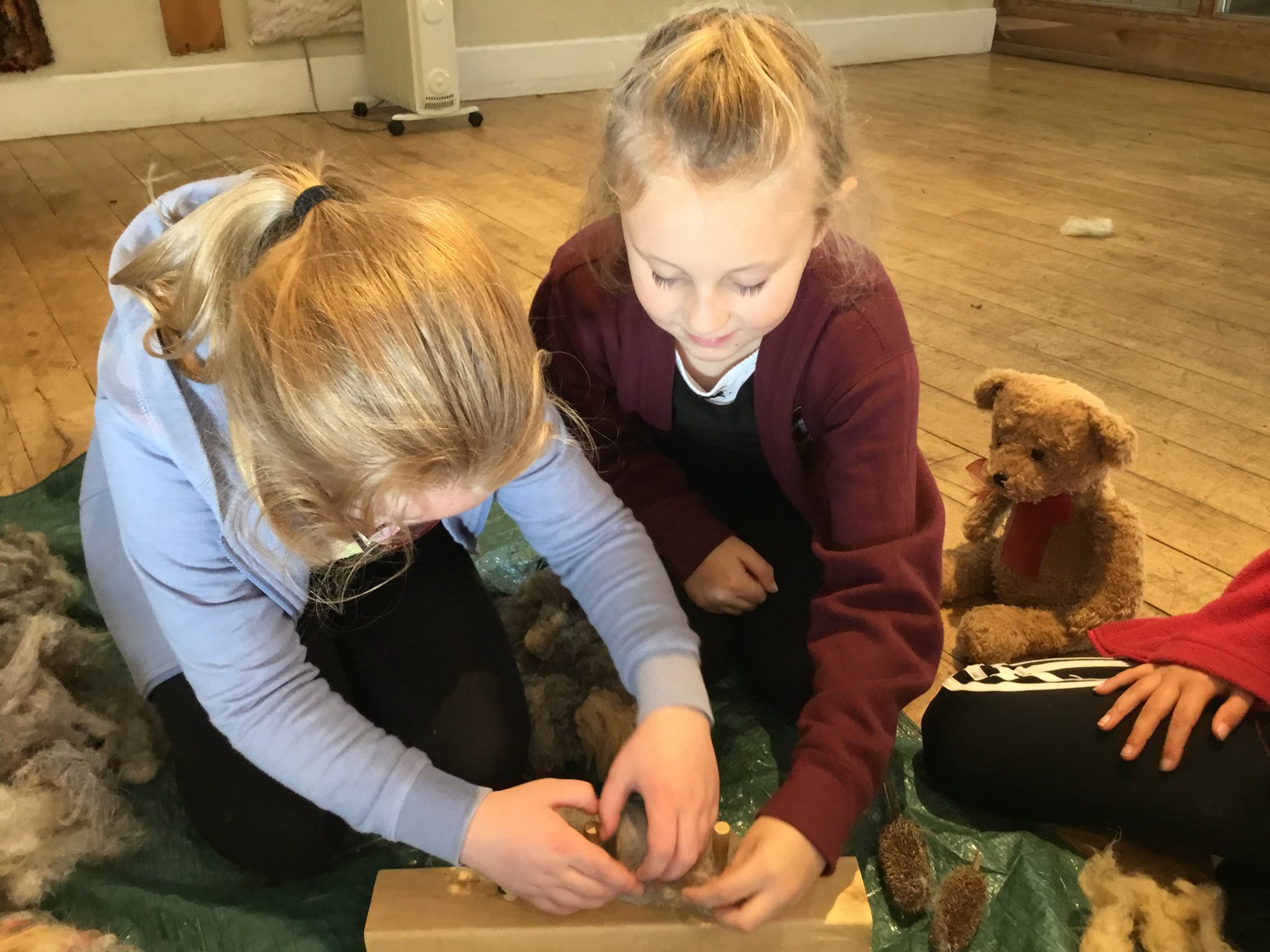 Image of Year 4: Anglo-Saxon Weaving