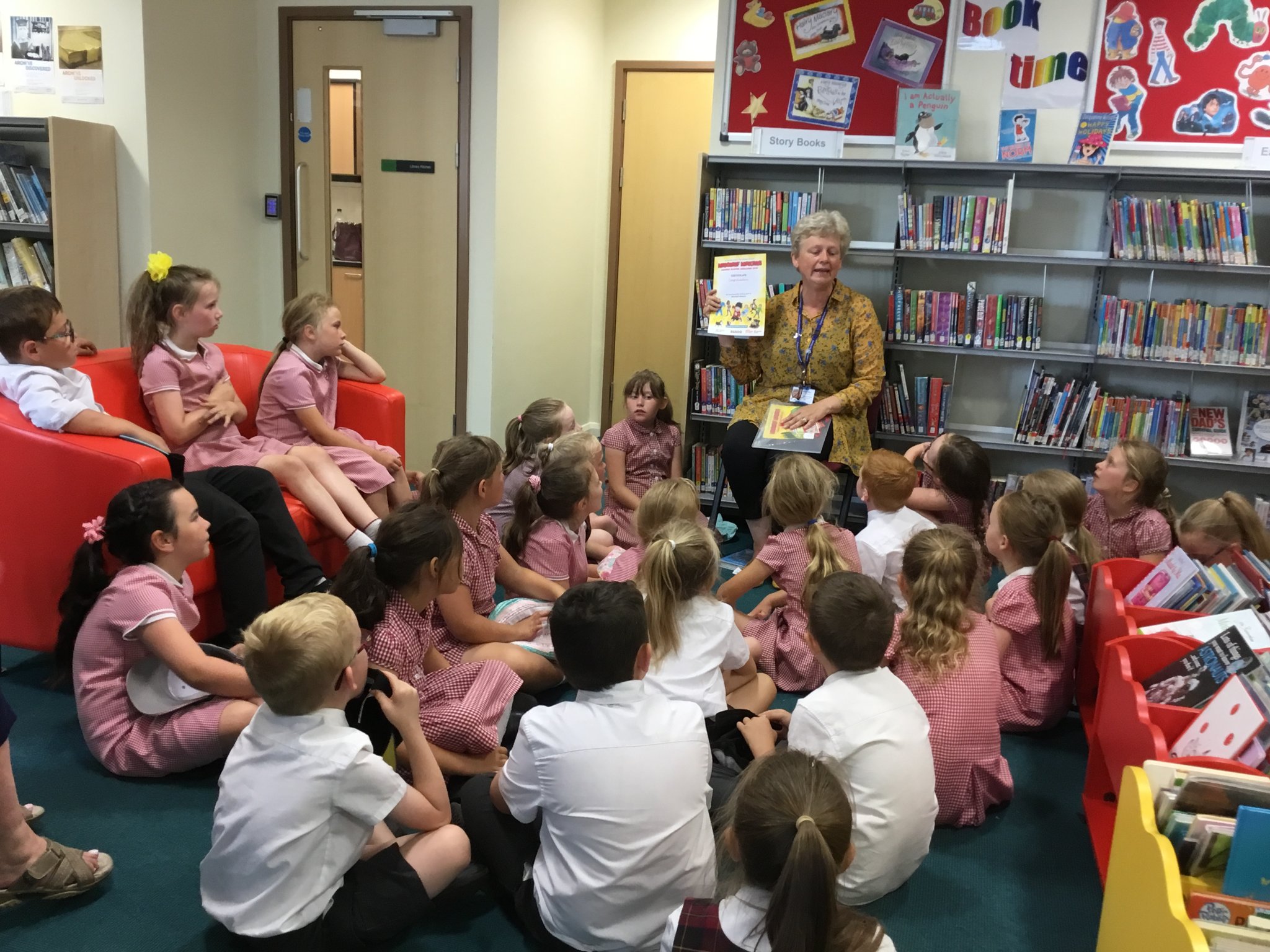 Image of Year 2 Library Visit