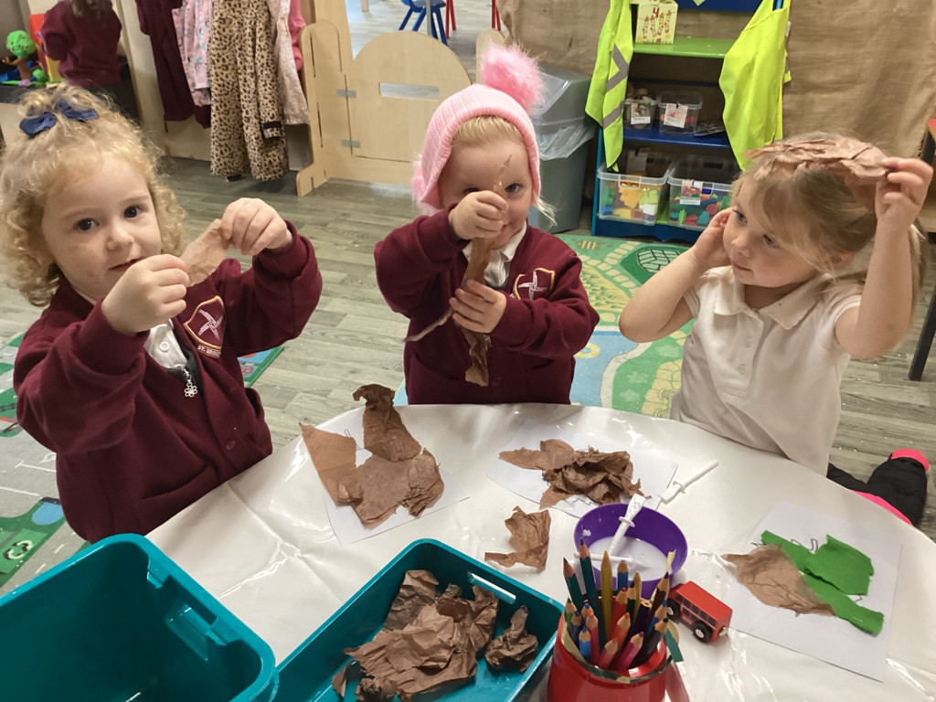 Image of Autumn crafting in Nursery