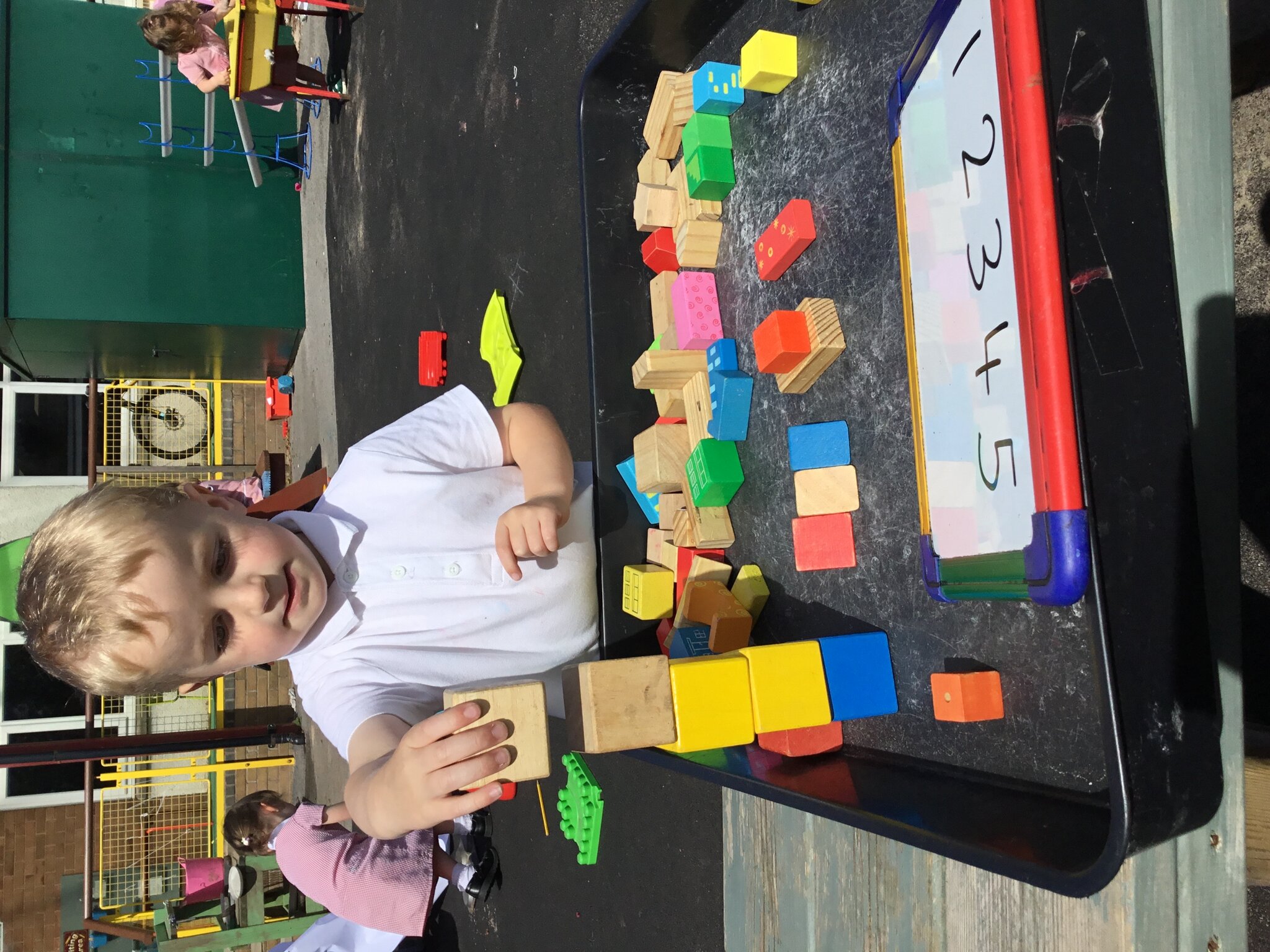 Image of Nursery: Maths Building Towers 