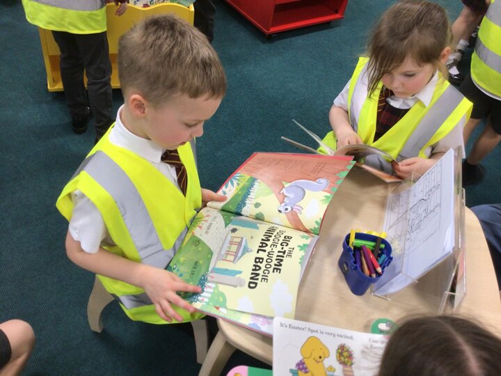 Image of Year 1 Visit the Library