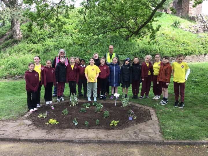 Image of Year 4 Planting at The Castle