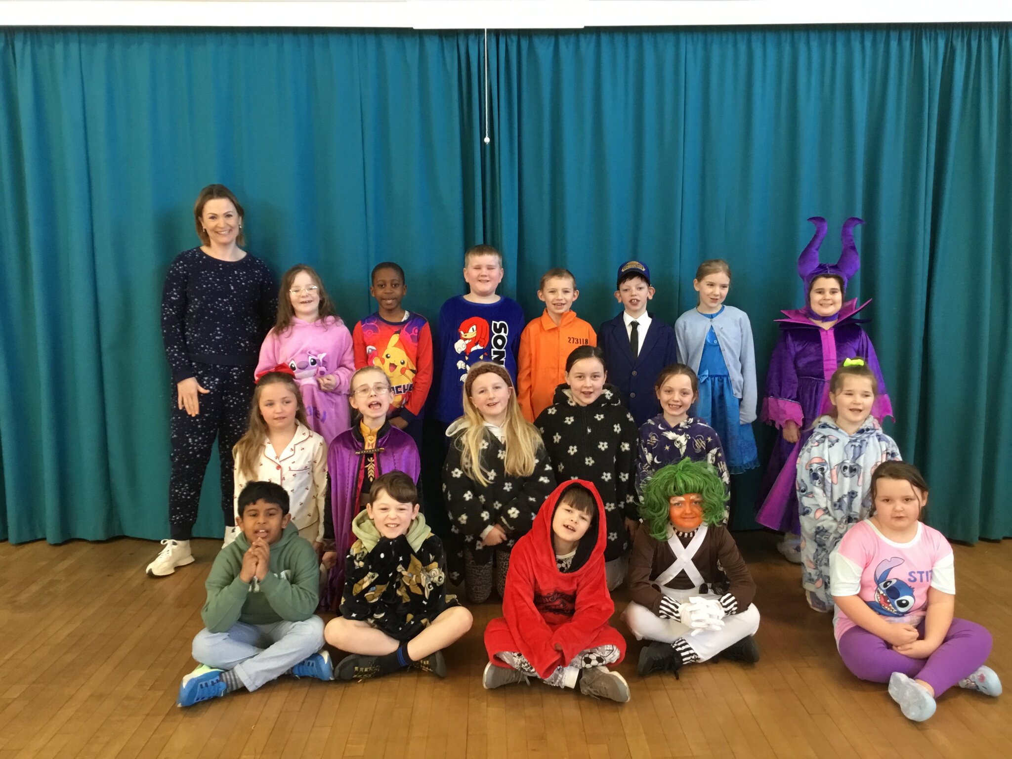 Image of Year 3 celebrate World Book Day 2025