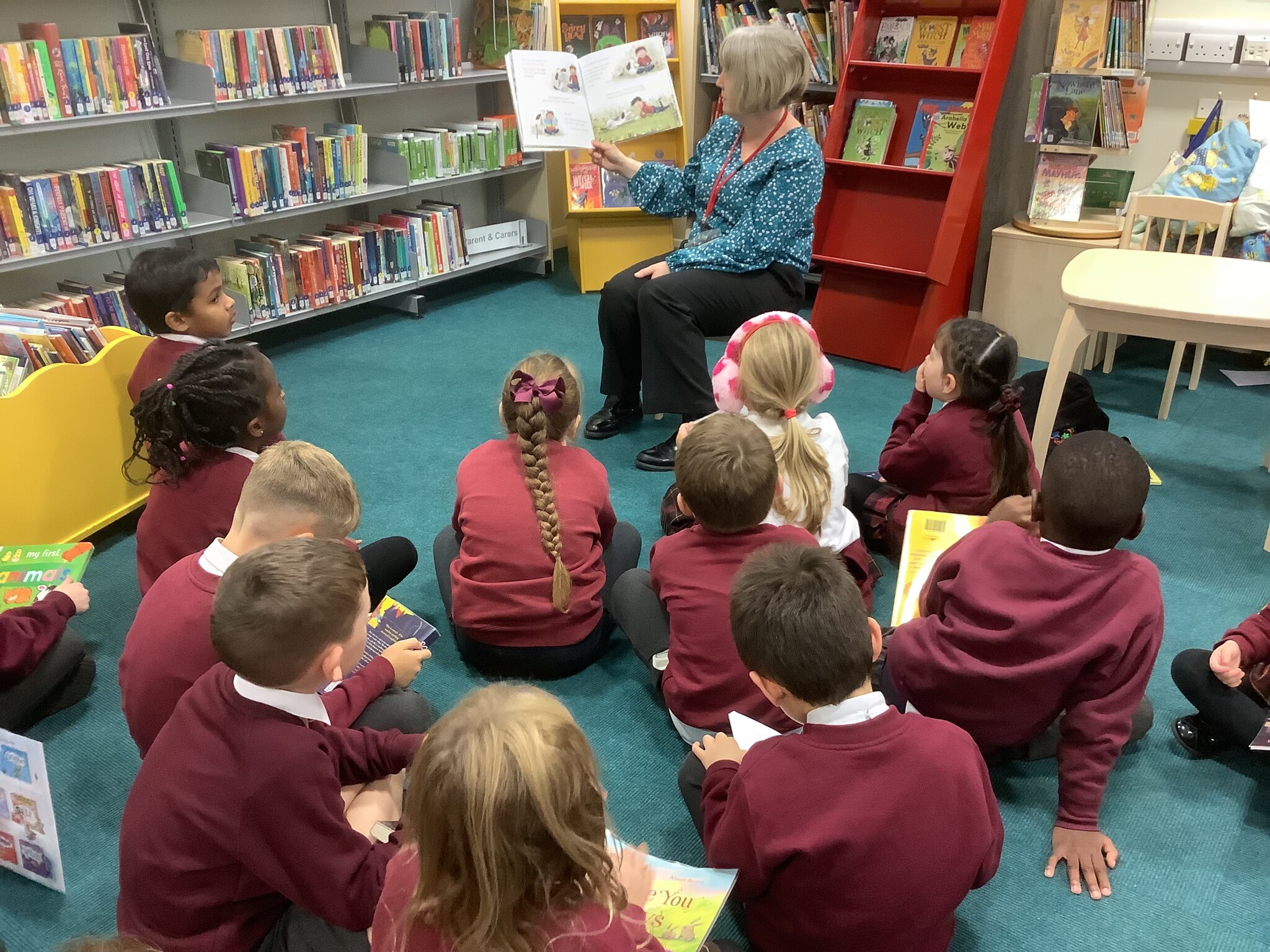 Image of Year 2 Library Visit October 2024