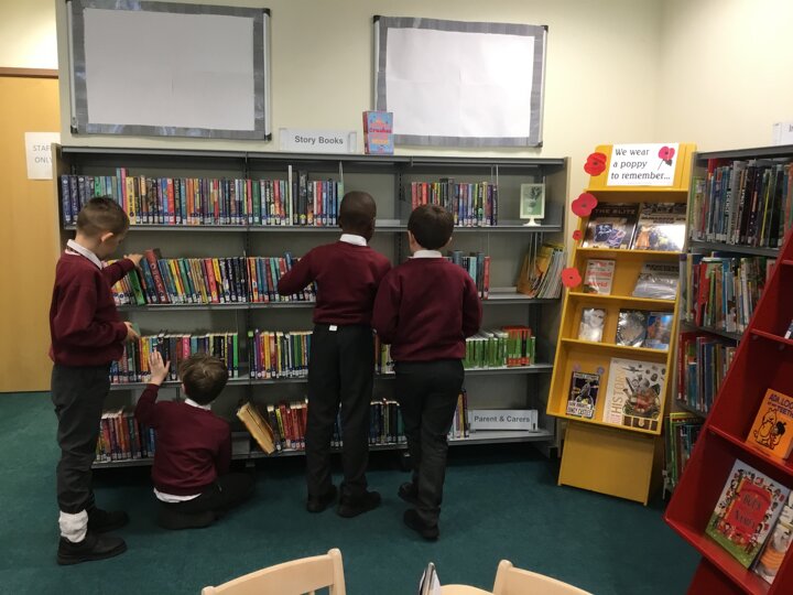 Image of Year 3 Library Visit