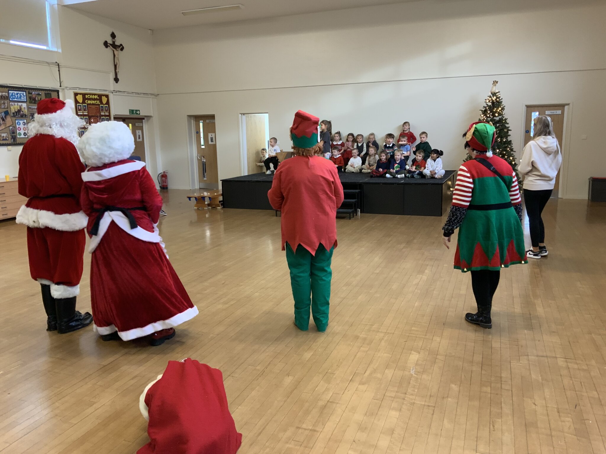 Image of Santa and Mrs Christmas visit 