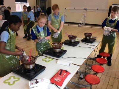 Image of 5W Make Brownies!