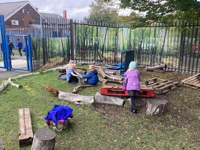 Image of Forest School Picture 5