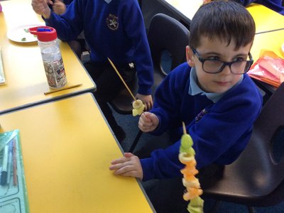 Image of Fruit kebabs y2