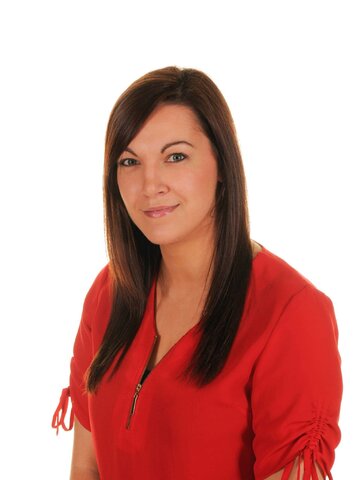 Mrs L Dickinson