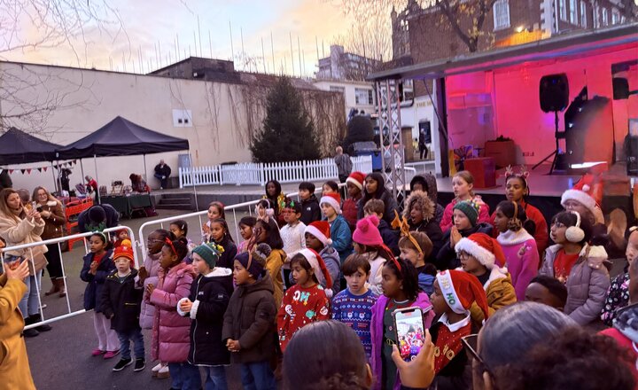 Image of Sutton Christmas Lights 2025