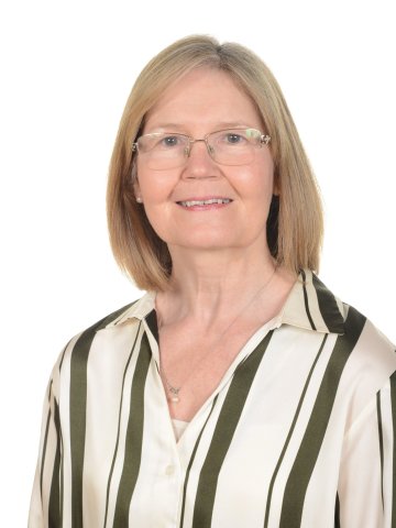 Miss P Christie