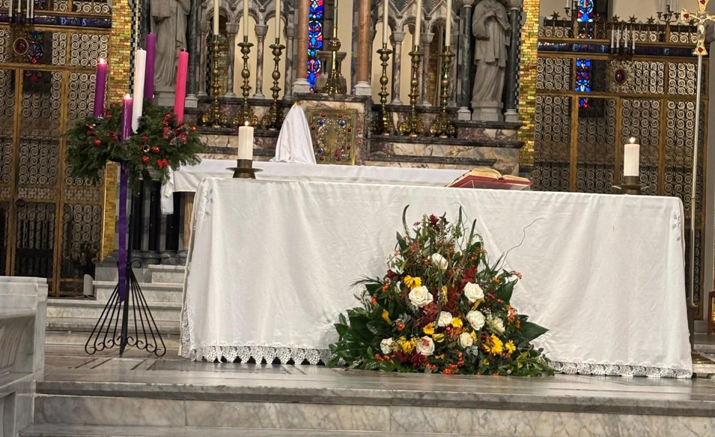 Image of Advent Mass 