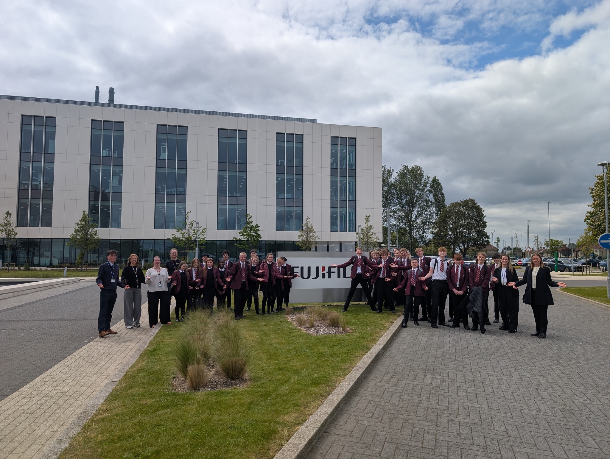 St John's students visiting Fujifilm Biotechnologies in Billingham