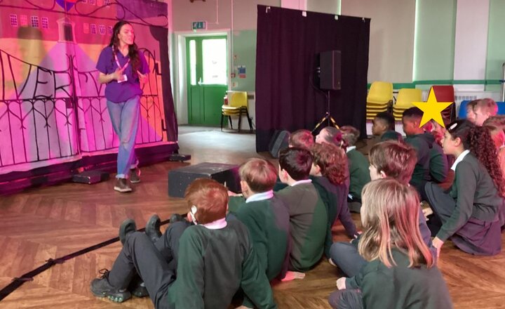 St John the Evangelist Catholic Primary School - Oliver!