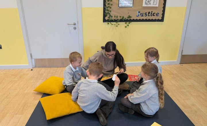 Image of Families Celebrate a Love of Reading at Reception Starbooks