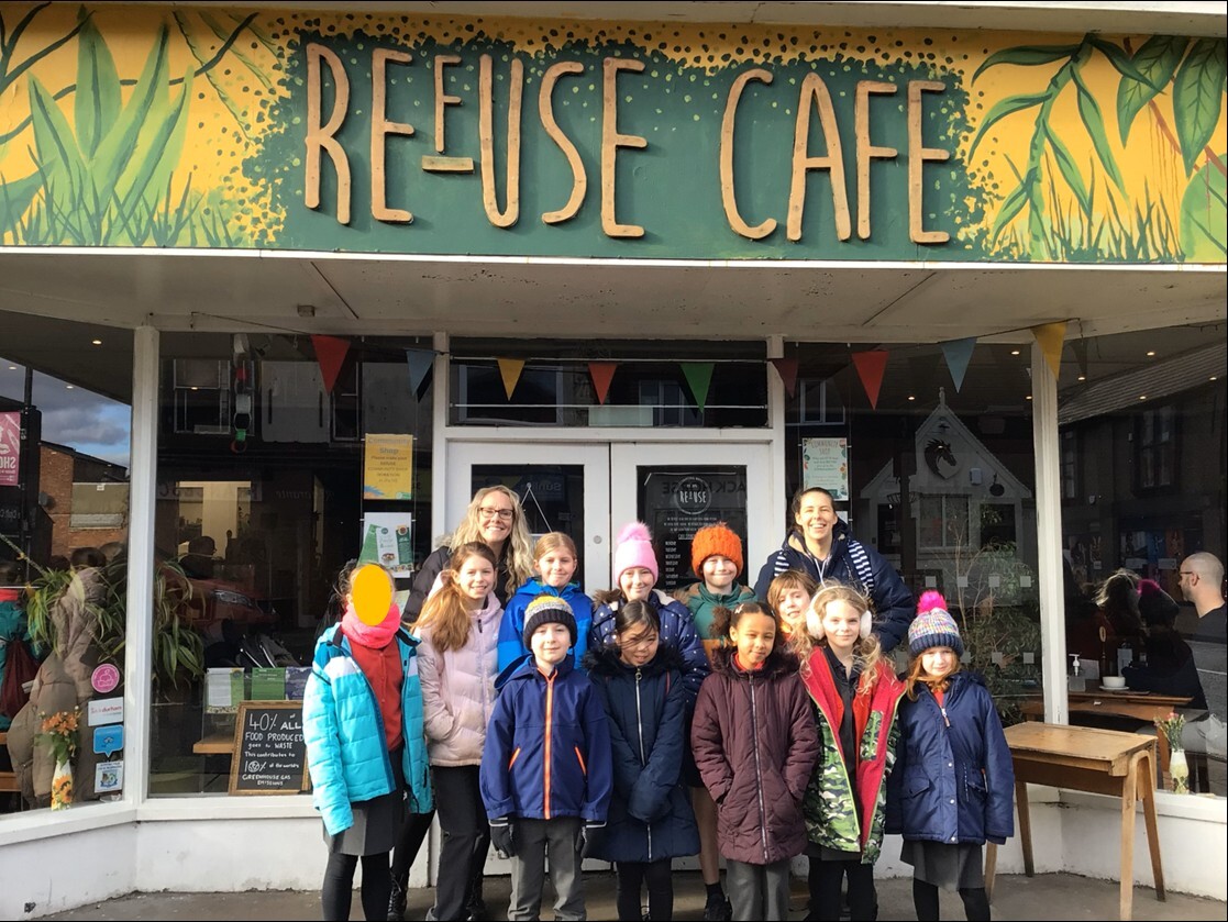 Image of Green Team visit to the REfUSE cafe