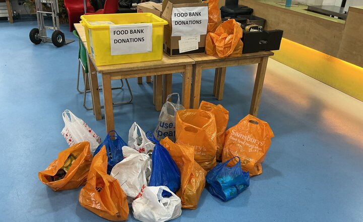 Image of Faith Ambassadors visit the Food Bank