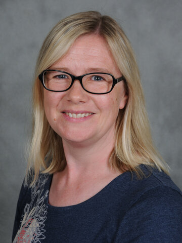 Mrs Claire Higgins