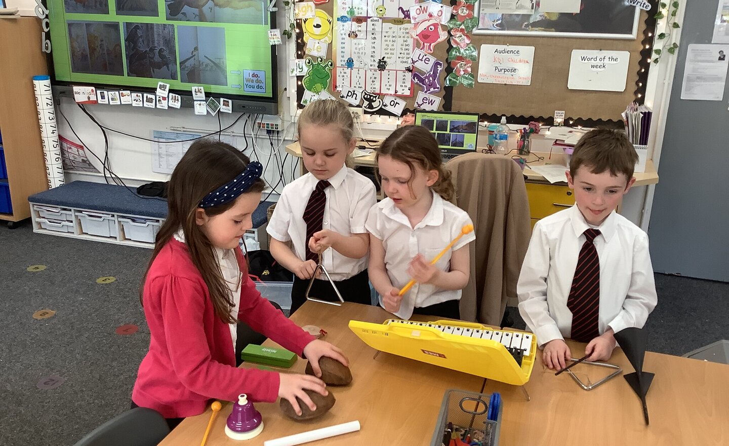 Image of Musical Instruments - Graphic Scores 