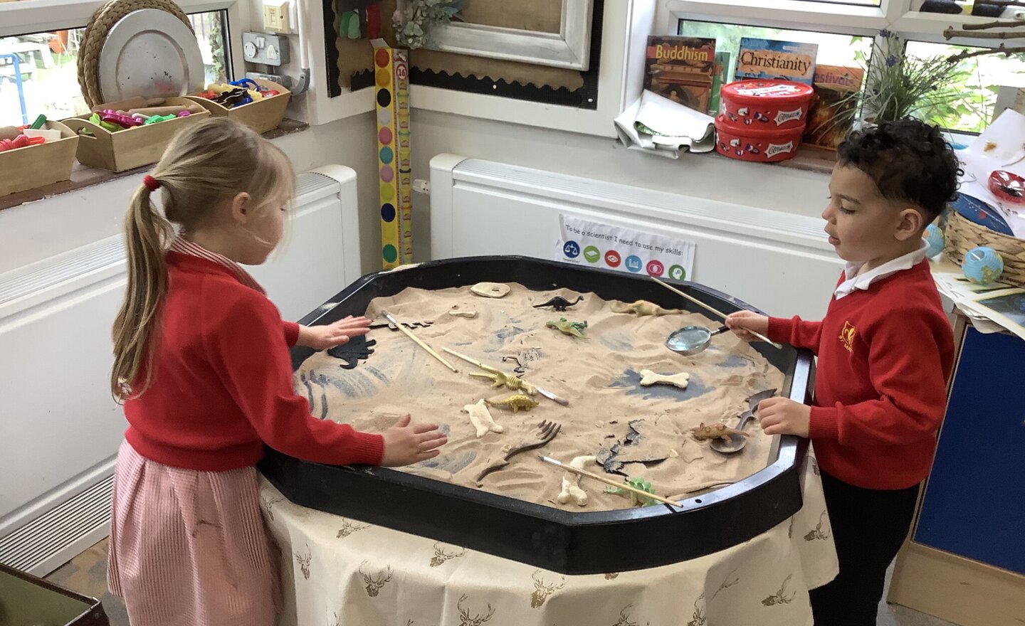 Image of Digging for dinosaur bones!