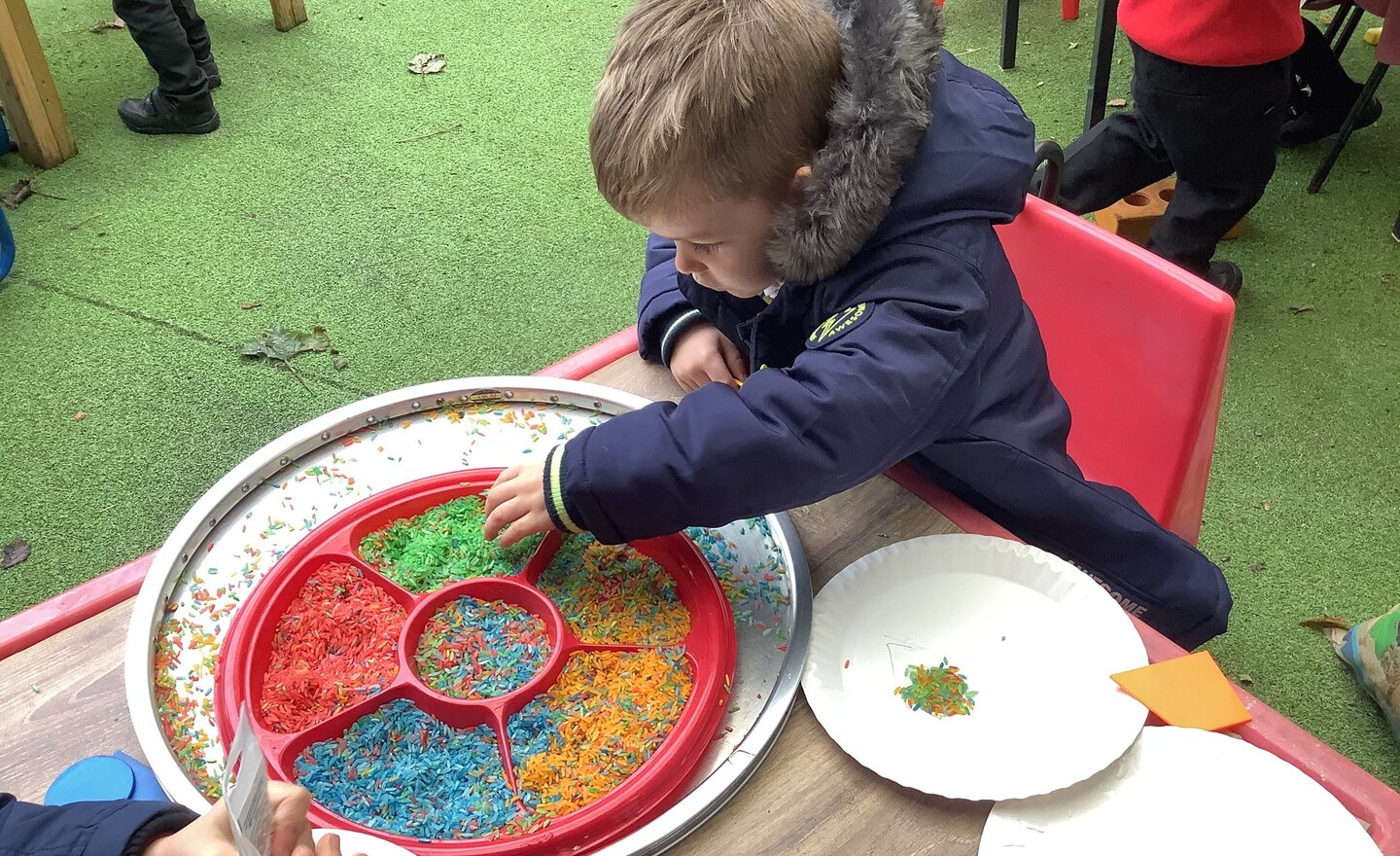 Image of Creating rangoli patterns! 