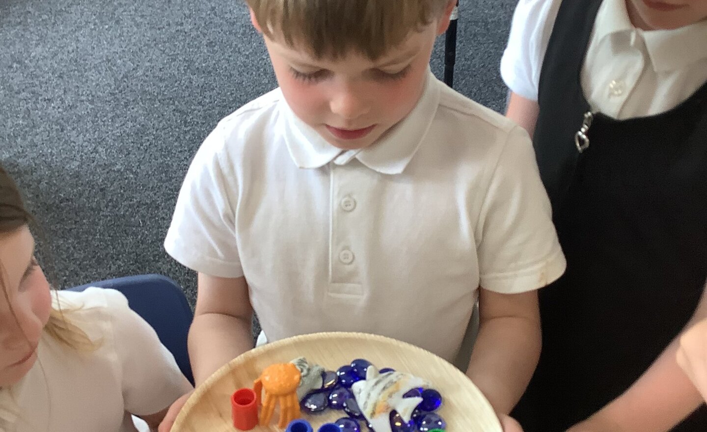 Image of Using loose parts to express our creativity!