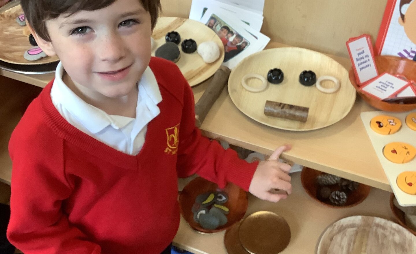 Image of Making faces with loose parts!