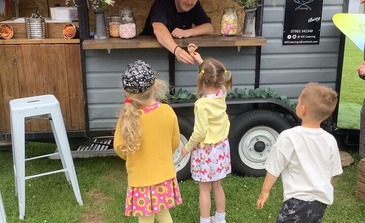 Image of Oh we do like to be beside the seaside! 