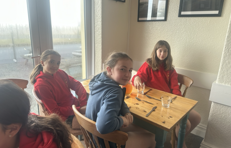 Image of Breakfast eaten and ready for the beach…..