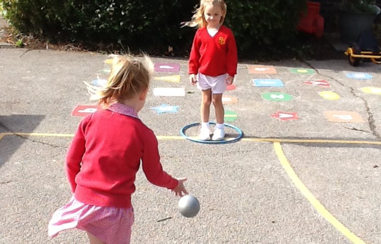 Image of PE fun in the sun! 