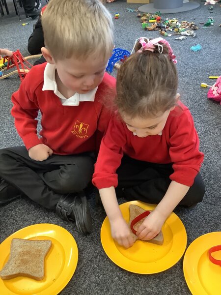 Image of Making heart shape toast! 