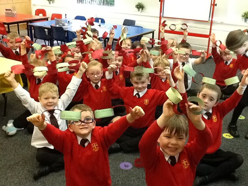 Image of Thankfulness paper chains 