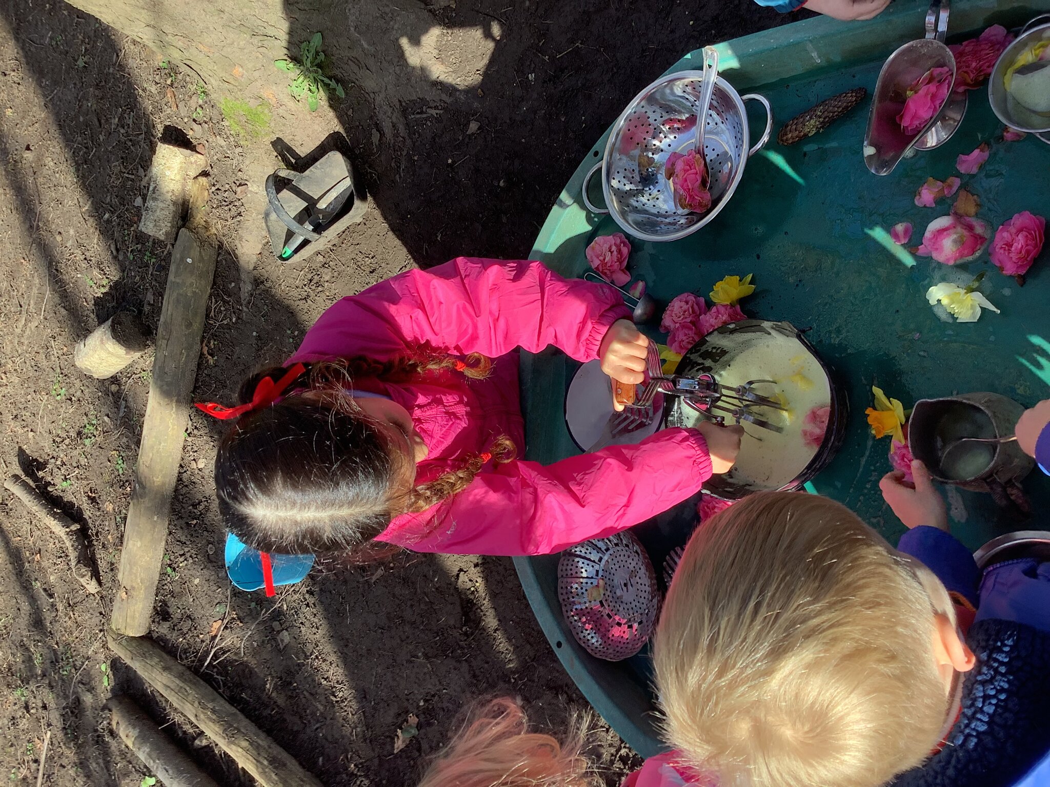 Image of Making aqua foam!