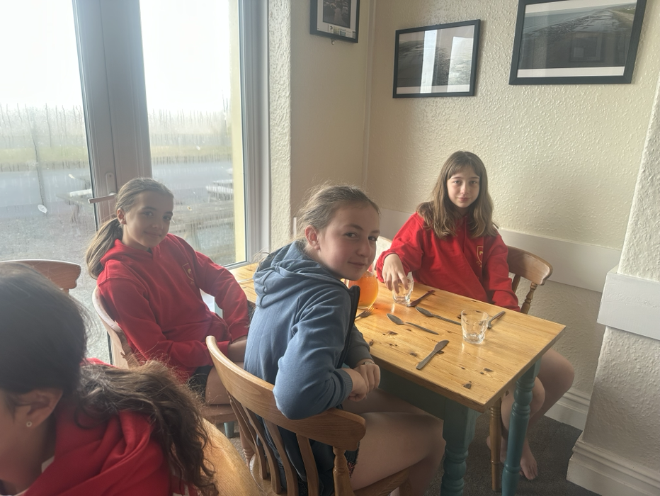 Image of Breakfast eaten and ready for the beach…..