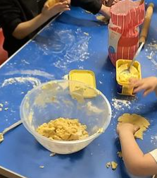 Image of Baking pumpkin shapes biscuits!