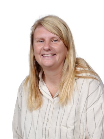 Miss E Price