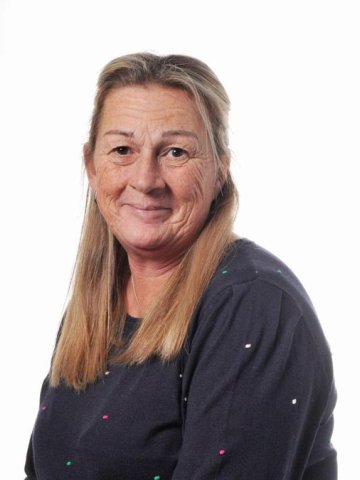 Mrs C Wyer