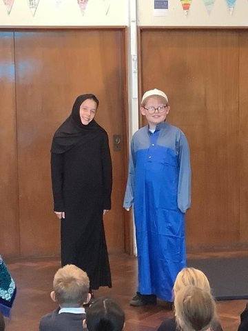 Exploring Islamic worldviews with Mr Hussein