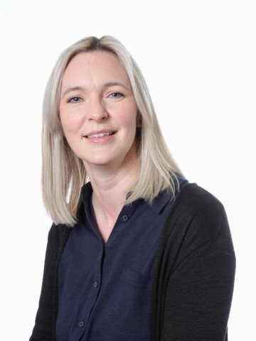 Mrs L O'Hanlon 