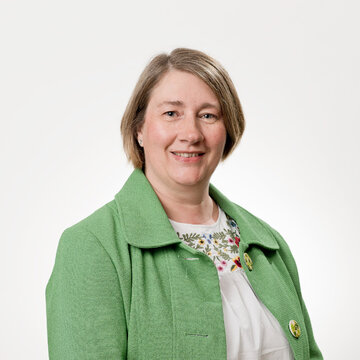 Mrs Heather Yarnold