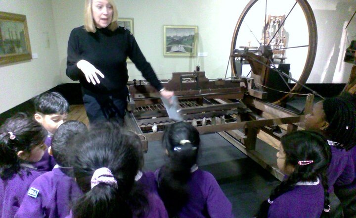 Image of KS1 visit to Blackburn Museum