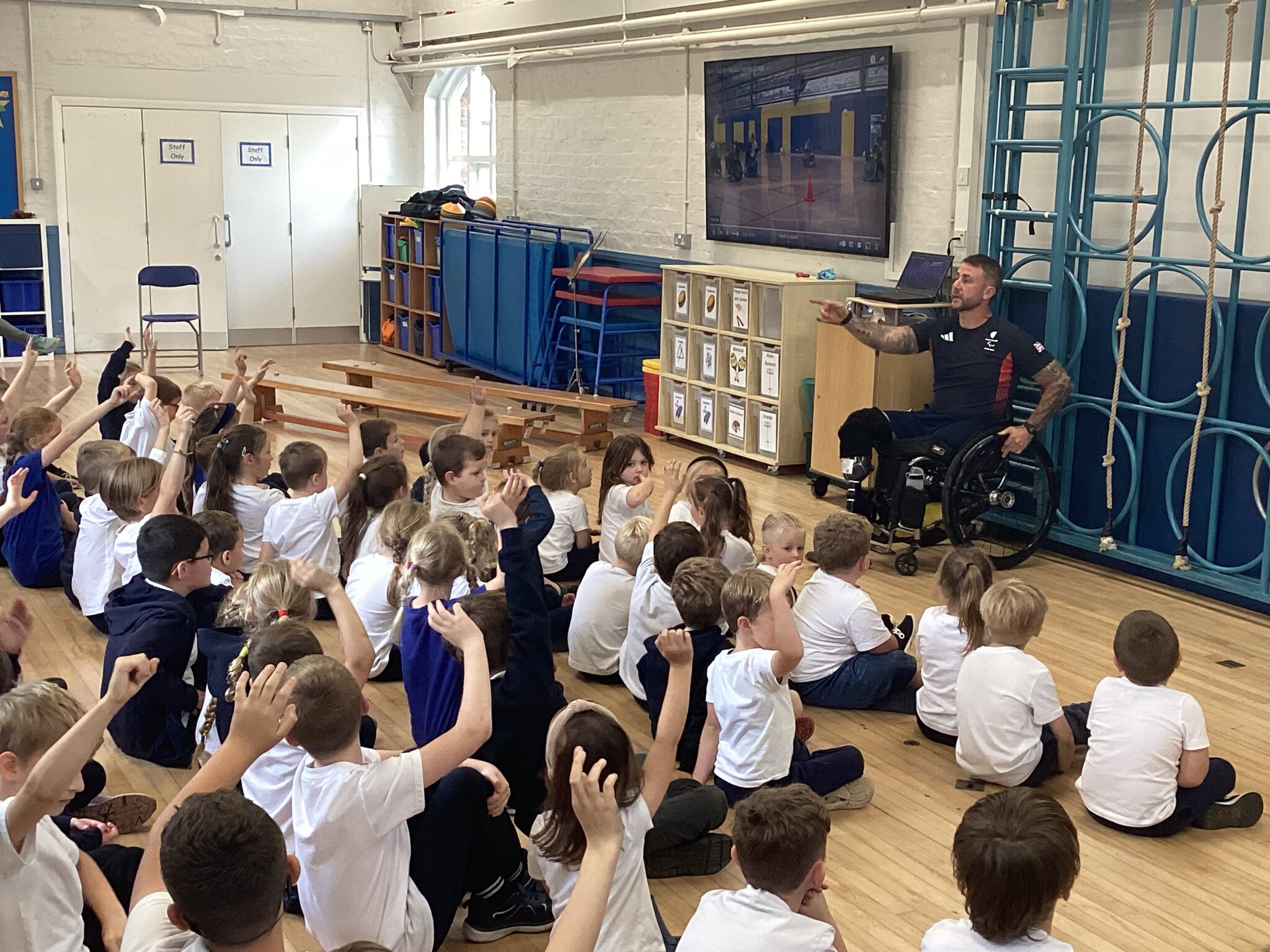 Image of Paralympian Gold medal winner visits Stalmine Primary